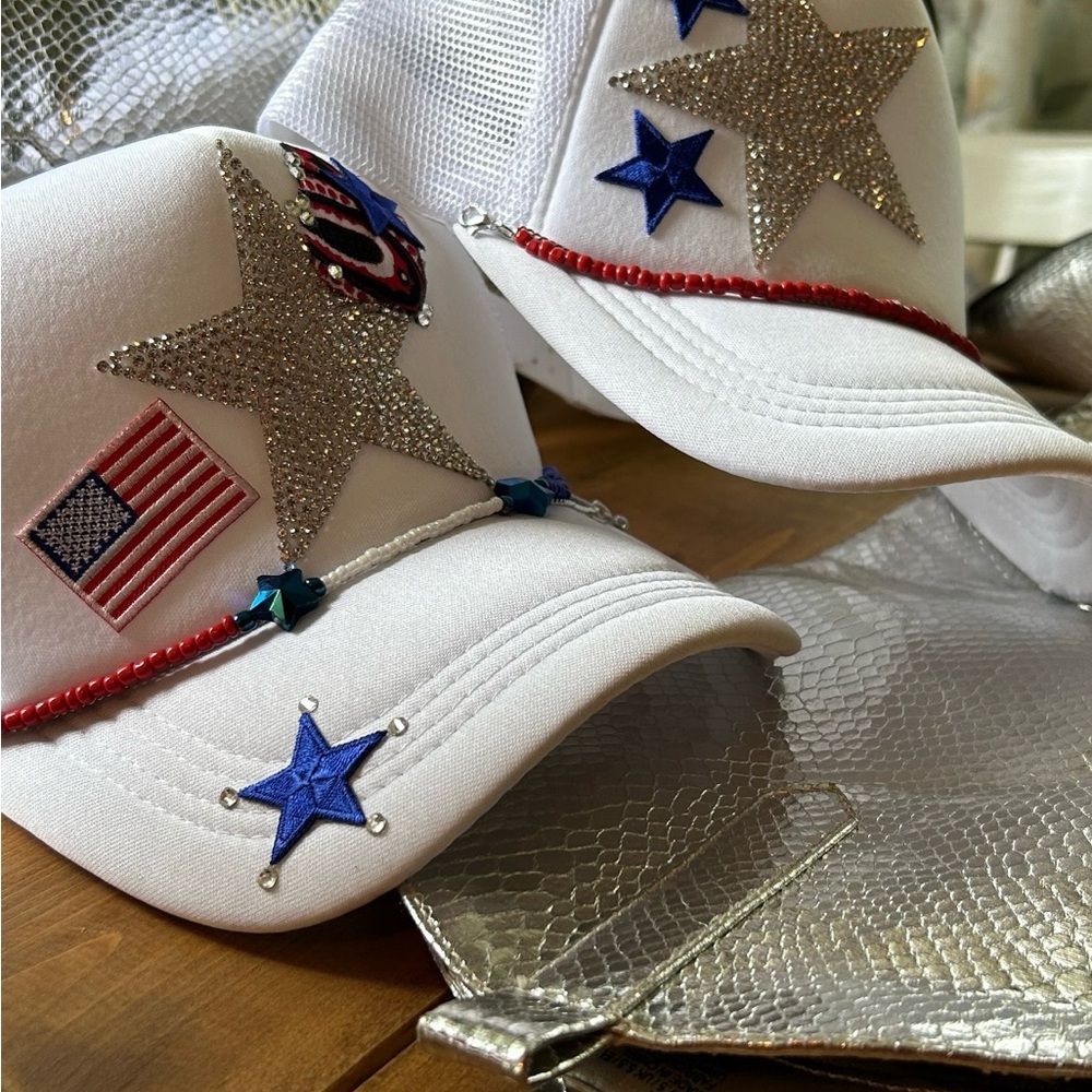 Patriotic Star-Embellished Trucker Hat and Hat Chain